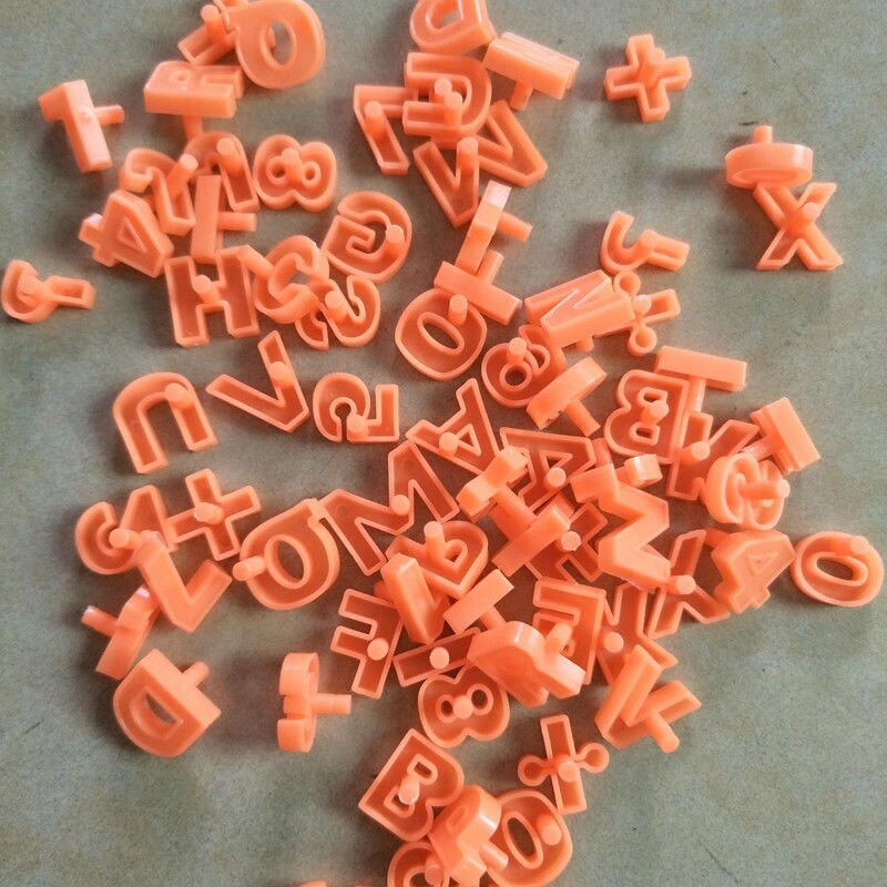 Nyeste børn puslespil pind bord med 84 pinde til børn tidligt pædagogisk legetøj dekorative bogstaver tal
