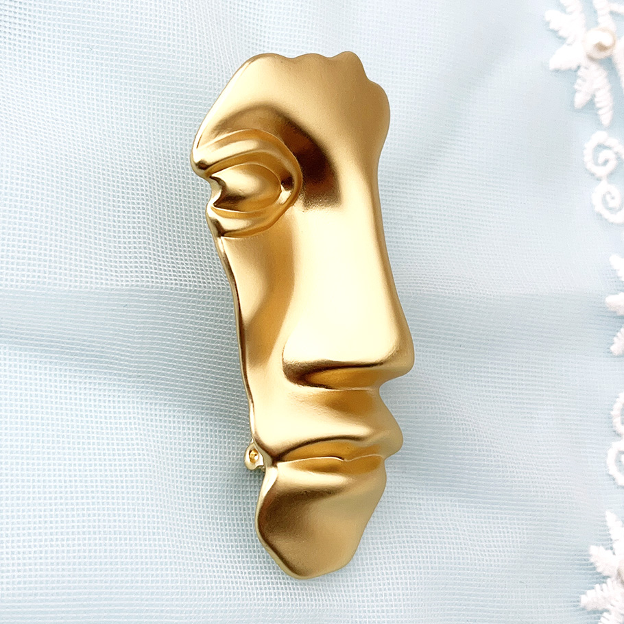 Broches de cara media humana exagerados de moderno para mujeres y hombres, alfileres de personalidad de Metal de Color dorado, decoraciones para fiestas diarias