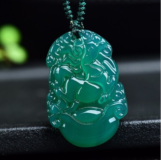 Colgante de signo del zodiaco chino de Jade de ágata verde Natural, accesorios de joyería, amuleto de la suerte tallado a mano,: Amarillo