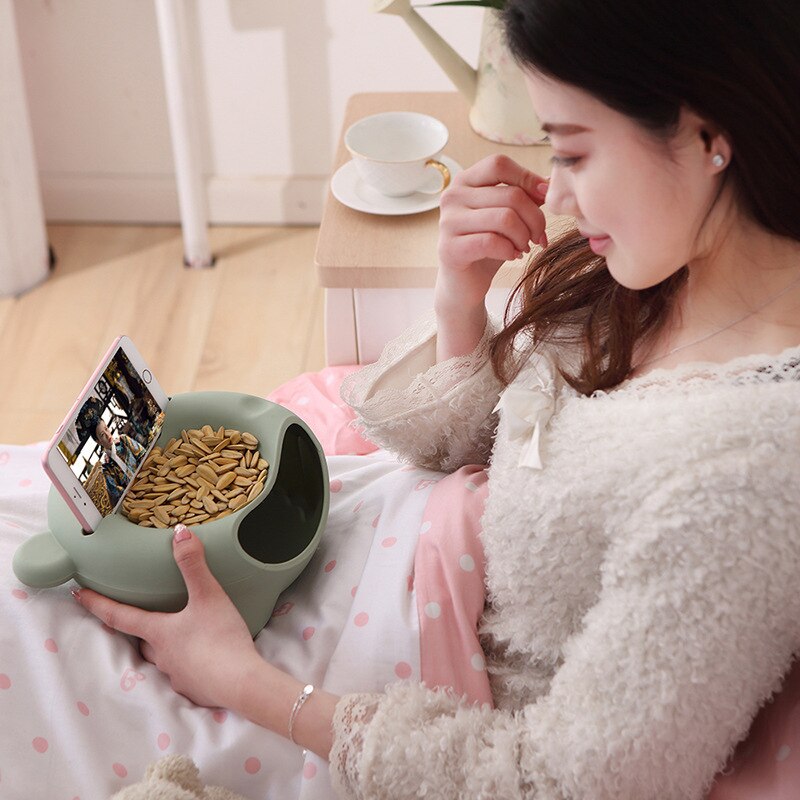 Snack Bowl with Shell Holder, Cute Bear Double Dish Nut Bowl With Cellphone Holder Slot for Pistachio, Peanuts, Sunflower Seed,: Green