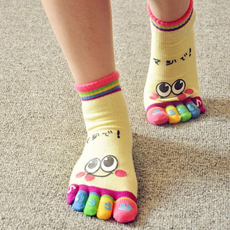 1 Pair Kids Ankle Socks Cotton Five Finger Sock Cartoon Girls Boys Toe Socks Chrismas for Children 13-16 Years Old