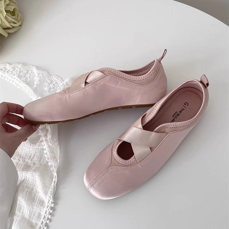 2025 Ballerine da donna di marca di lusso firmate traspiranti in morbida seta slip on mocassini da donna per il tempo libero scarpe da passeggio all'aperto femminili: Colore rosa / 38