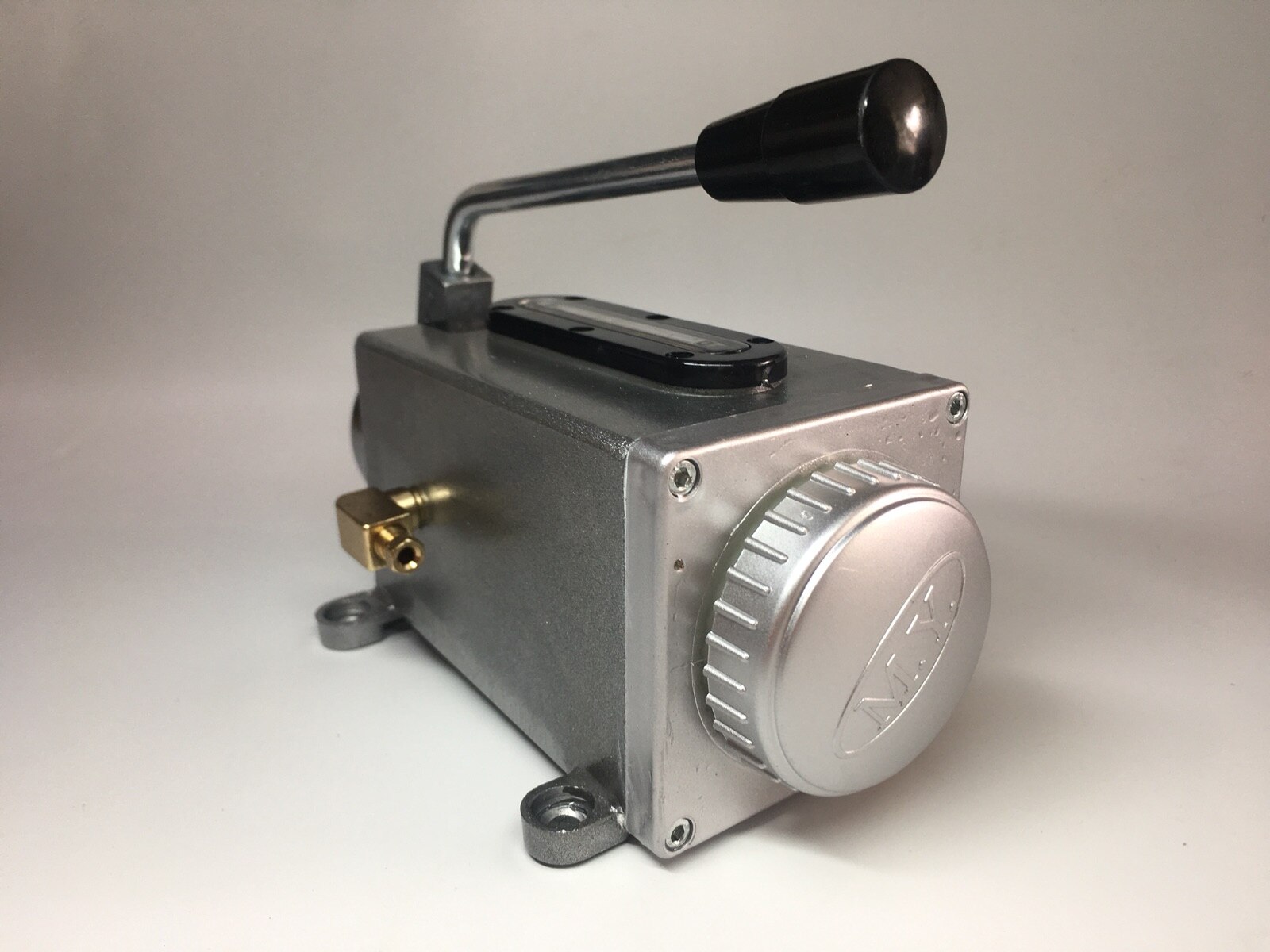 Y-8 Hand Operated Manual Pump Lubrication Punching Oil Pump CNC Milling Machine Manual Hand Pump Oiler