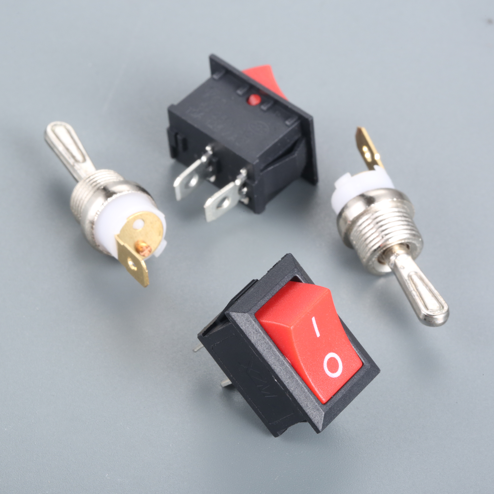 2pcs Replacement Chainsaw Toggle Flameout/Rocket Switch On/off Turning Gasoline Saw Logging for 2500,3800,6200/ 4500,5200,5800