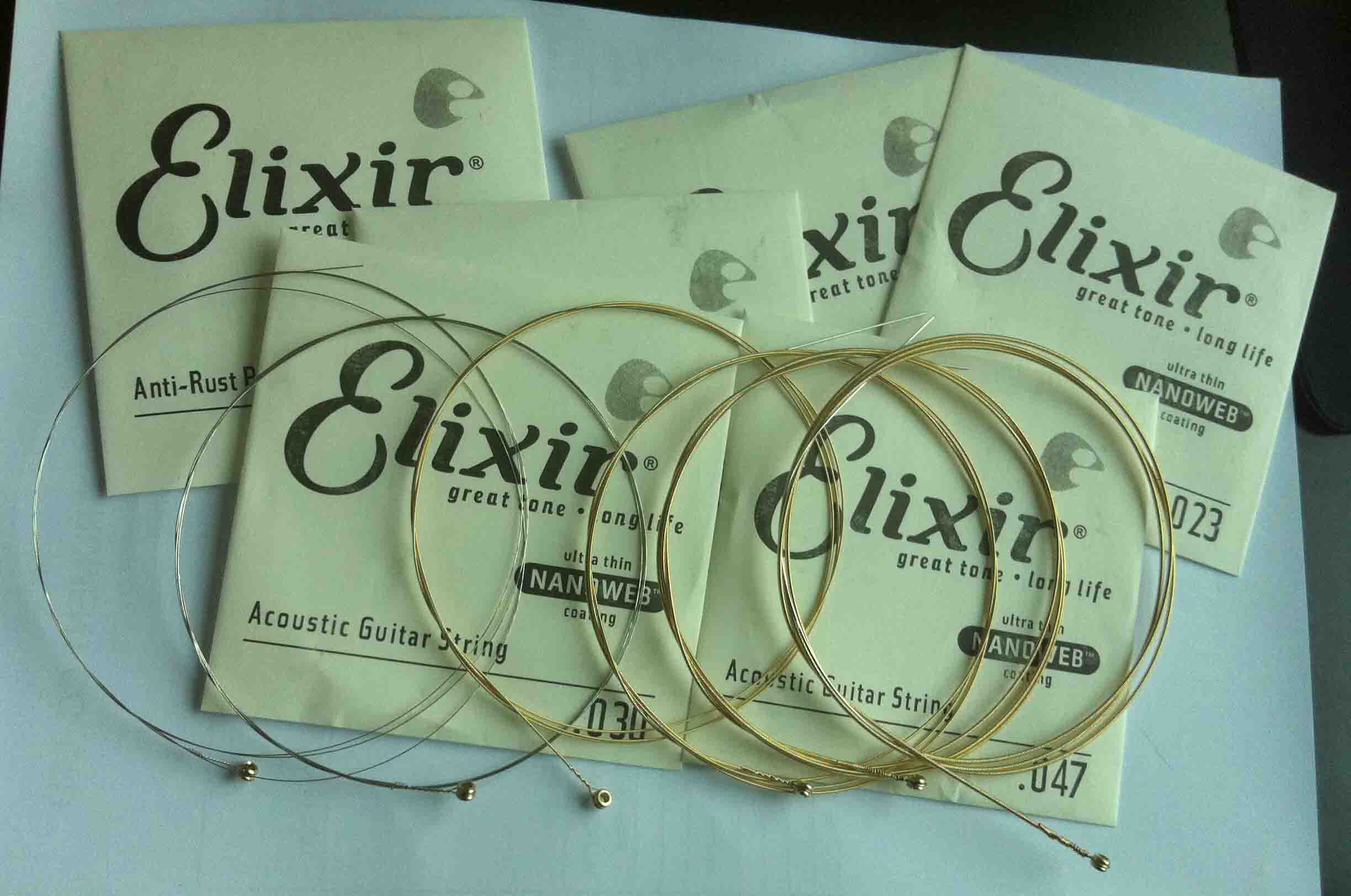 Nanoweb extra light Elixs 11027/11002/11052 cuerdas de guitarra acústica recubrimiento ultra delgado con aceros lisos antioxidantes 80/20 bronce