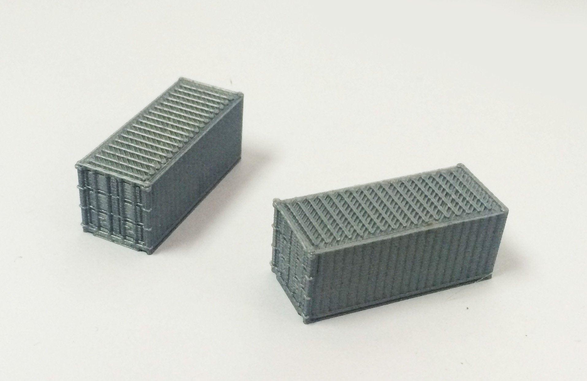 Outland Models 20ft / 40ft Freight Container N Scale Train Railroad Accessories: 20 ft. Silver 2 pcs