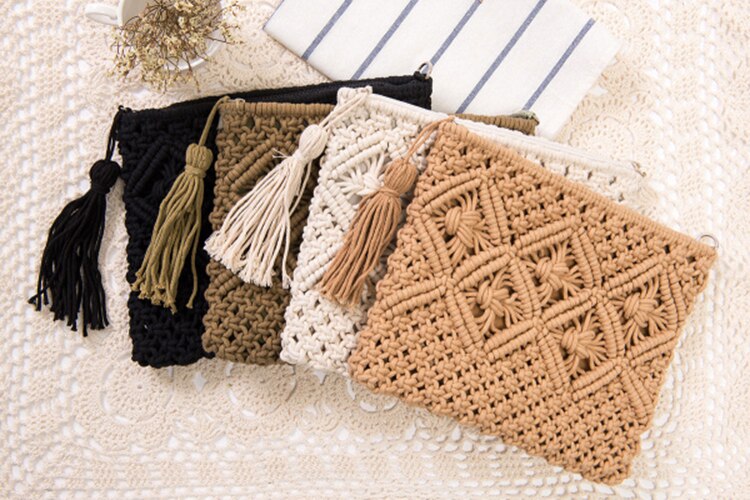 National Style Woven Bags Clutch Hollow Out Straw Handbags Vintage Rattan Beach Bag String Knitted Tassel Hand Tote