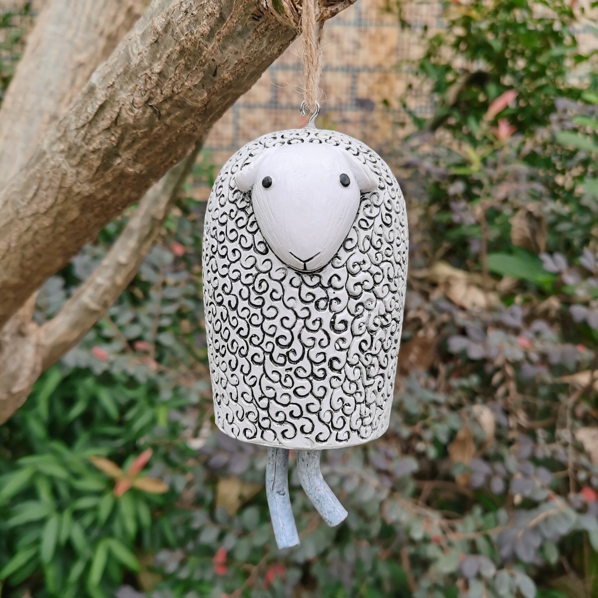 Beautiful Rustic Animal Wind Chimes Room Decoration Baby Room Decor Cute Resin Plastic Animal Wind Chimes: Sheep