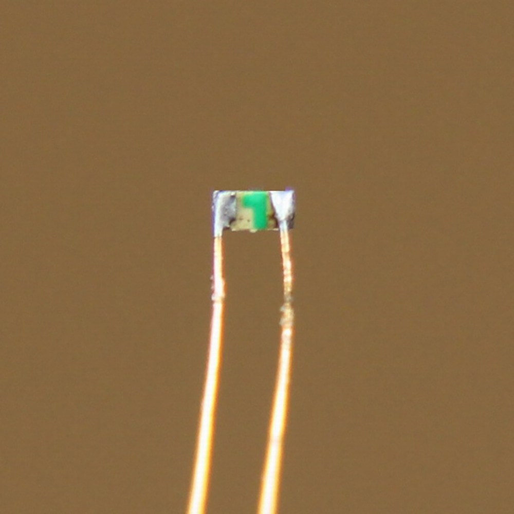 C0402 40pcs Pre-soldered micro 0.1mm Copper Wired 0402 SMD Led Light Different Colors RED ORANGE BLUE YELLOW GREEN