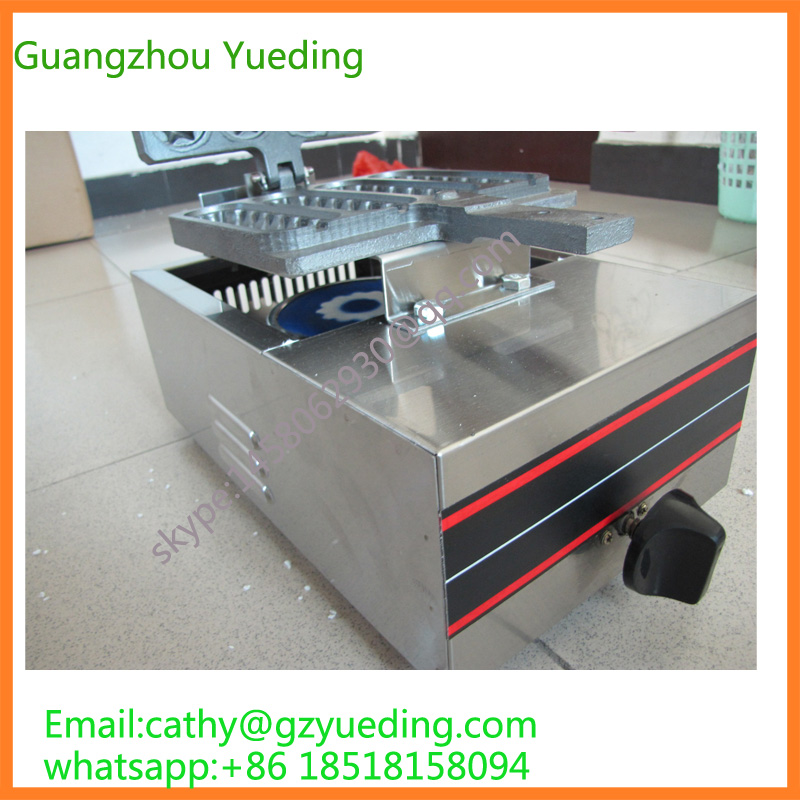 Commercial gas 4 pieces Crispy corn dog waffle maker non-stick French Muffin sausage Machine