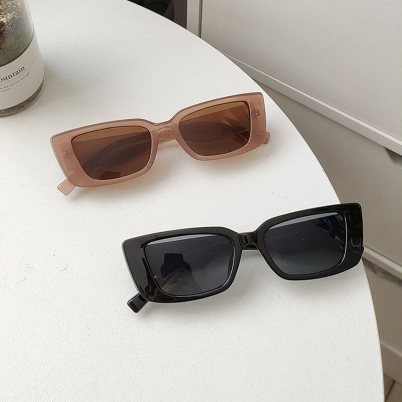 LJCZKA Retro Ovale Zonnebril voor Vrouwen Mannen Kleine Ovale Cat Eye Zonnebril Smalle Ronde Cateye Shades 90s Vintage Zonnebril Mode UV400 Bescherming, Zwart Geel LJCZKA Retro Ovale Zonnebril voor Vrouwen Mannen Kleine Ovale Cat Eye Zonnebril Smalle Ronde Cateye Shades 90s Vintage Zonnebril Mode UV400 Bescherming, Zwart Geel