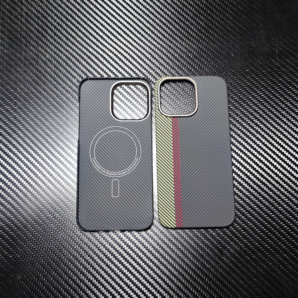 Coque Magnétique en Fibre d'Aramide Magsafe pour iPhone, Étui observateur de Luxe en Carbone de Styliste pour Modèles 15/14 pro 15/14