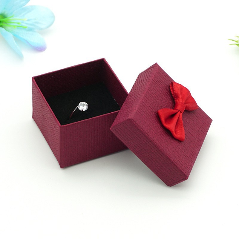 Rosett smyckesförpackning örhängen ring halsband armband display förvaringsfodral smyckesorganisation 5 x 5 x 3.5cm: Vit