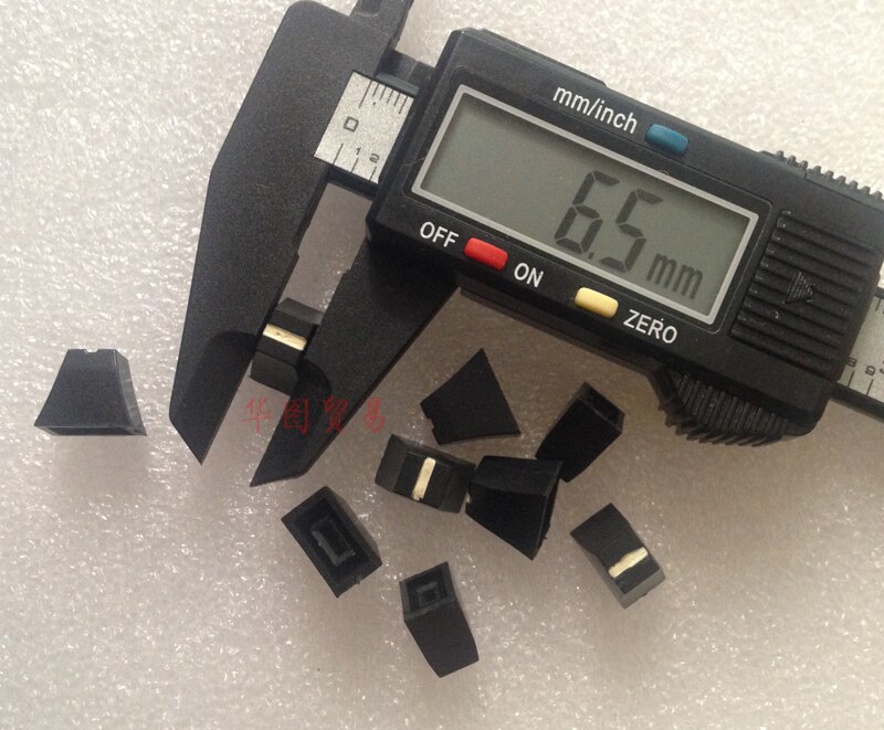 10 stk mixer equalizer trykknap hætte / hul 4mm eq trykknap hætte / lige slip potentiometer fader sort knop