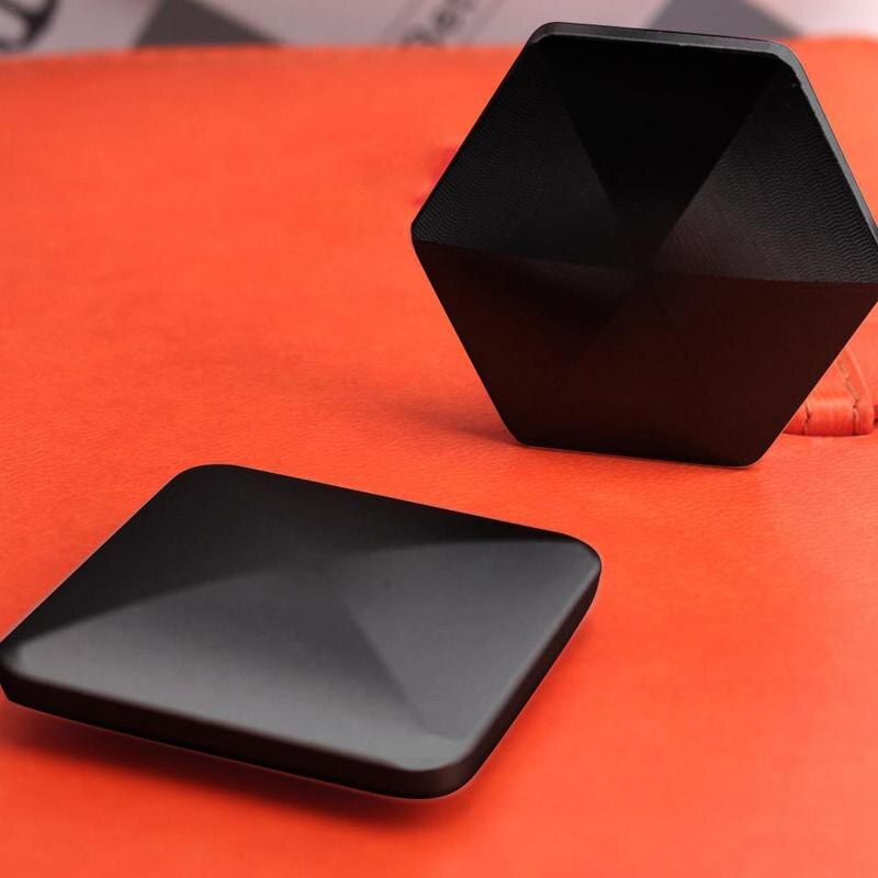 Polygon Desk Toy Finger Flip Spin Office Decompression Playthings