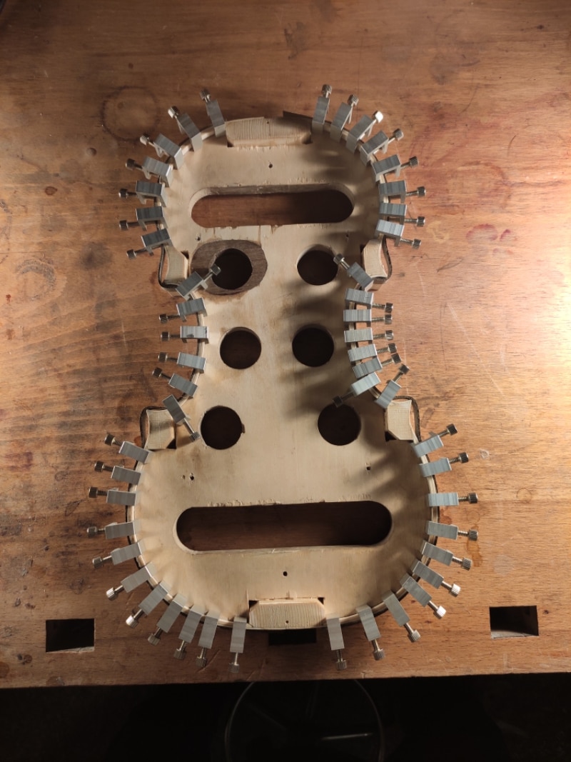 Clips de revestimiento para violín, abrazaderas laterales, material de aleación de aluminio, herramientas para hacer violín, 50 Uds.