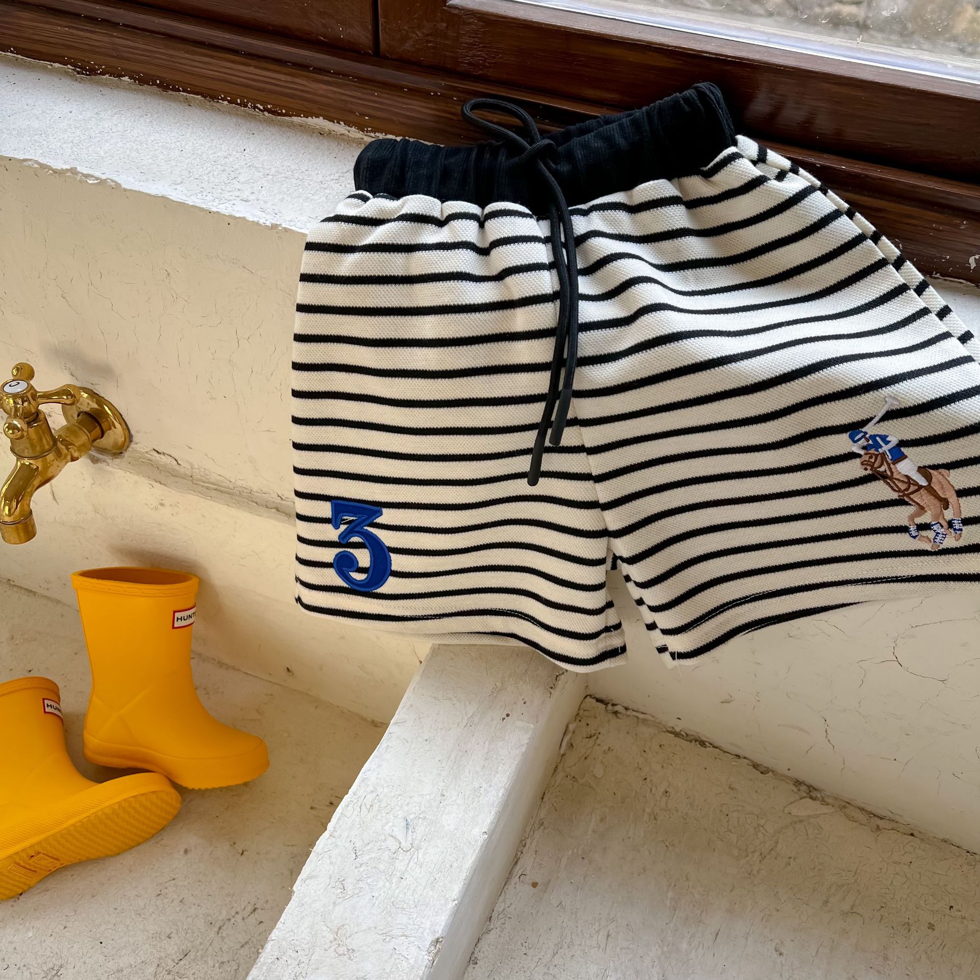 2022 estate nuovi bambini pantaloncini Casual pantaloncini a righe per bambini in cotone pantaloni sportivi per ragazzi pantaloni larghi per bambina