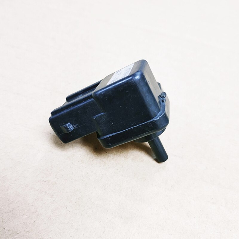 Auto parts Manifold Air Pressure Sensor OEM MD190996 E1T17471 MAP Sensors Intake Air Pressure Sensor