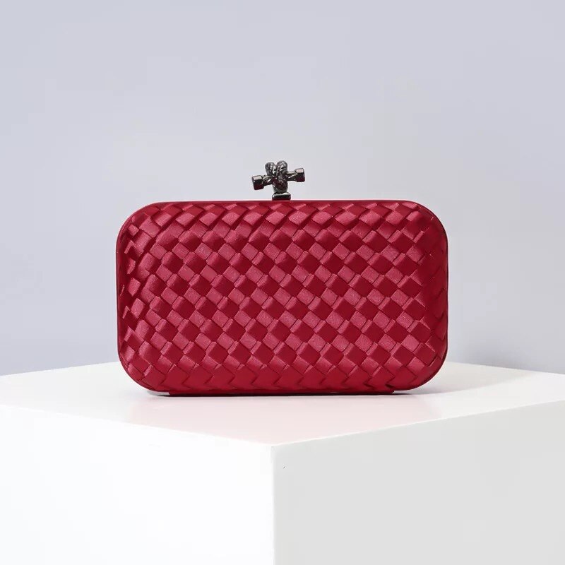 Bolsa de maquillaje de seda europea y americana tejida a mano para mujer, bolsa de maquillaje de mano para mujer, a través de la sencilla bolsa de maquillaje para Cena: M3