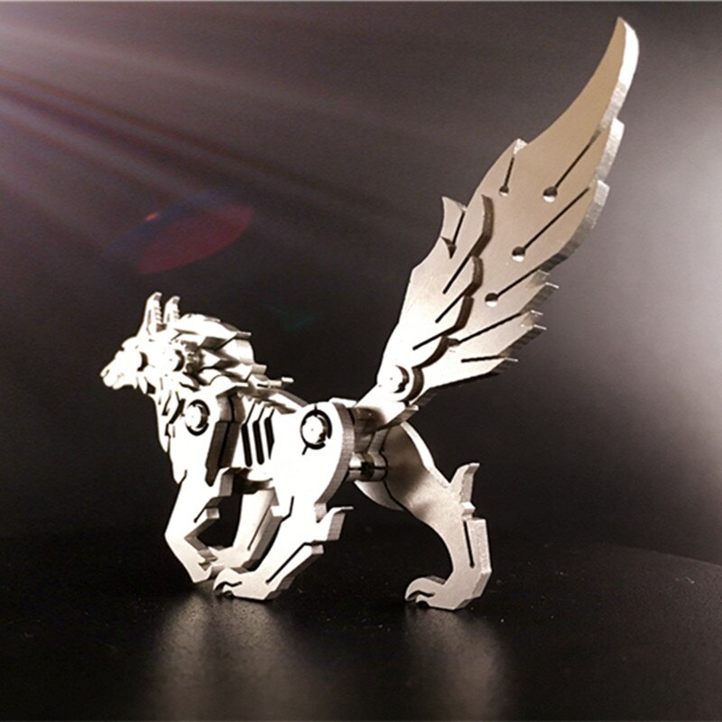 Modern Abstract Metal Wolf Statue Ornaments Home Decoration Accessories Geometric Metal Wolf Sculpture