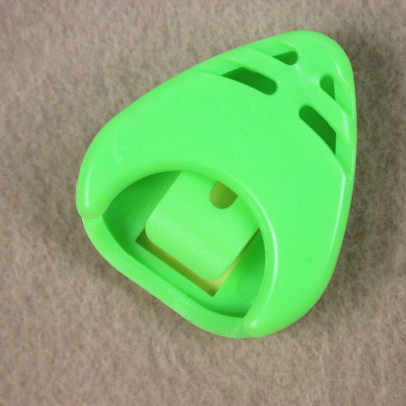 small beautiful box guitar pick 7 color 3.6cm plastic material Guitar Accessories guitar picks box boxes