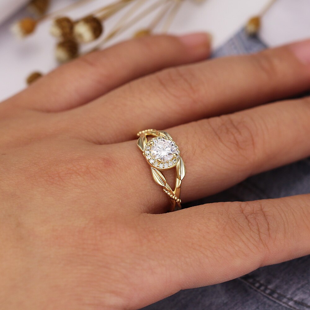Huitan à la plante femmes anneaux luxe couleur dorée avec Solitaire cubique Zircon pierre mignon feuilles anneaux de mariage