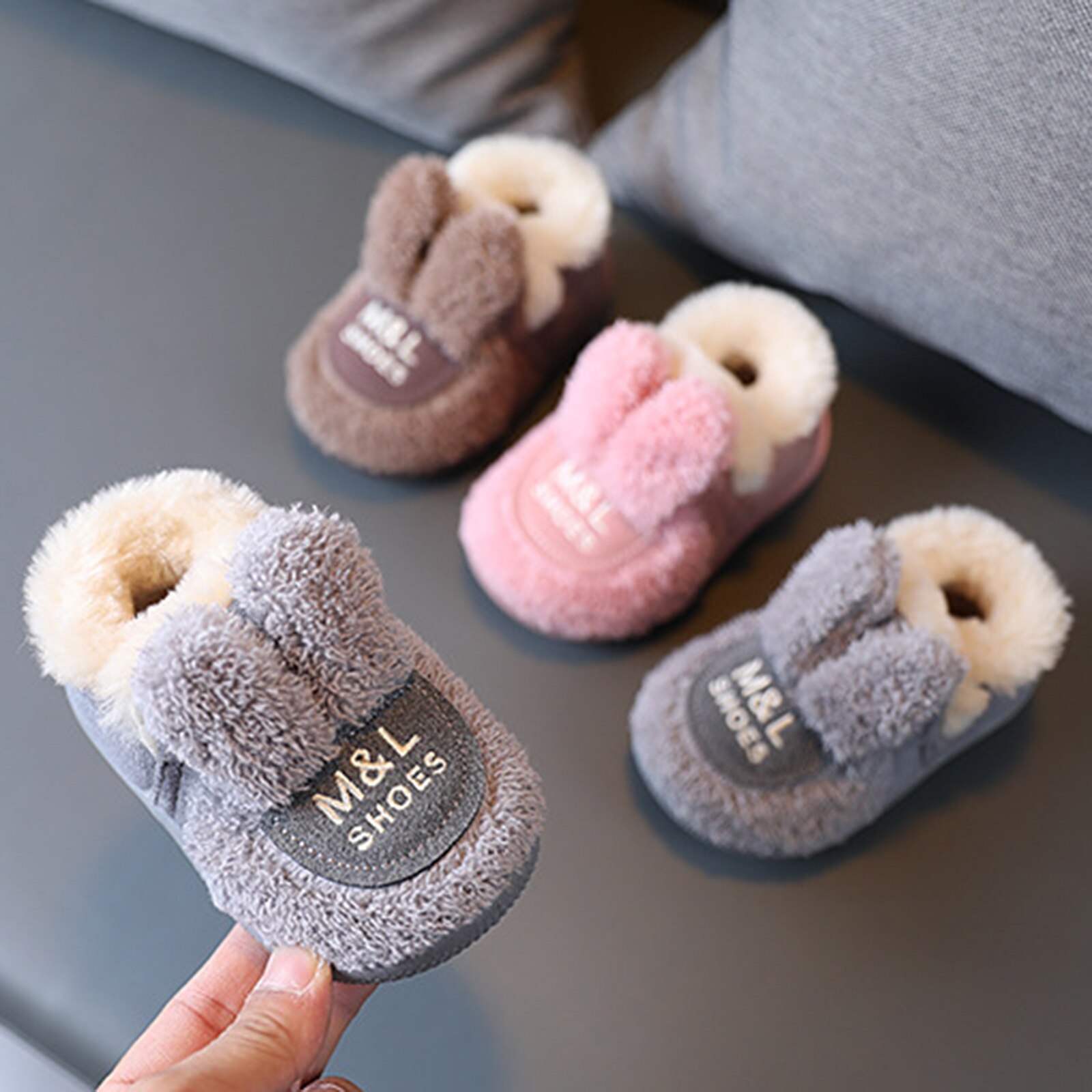 Scarpe adorabili per bambini pantofole per neonati bambino neonato ragazza presepe scarpe simpatico cartone animato orecchie di coniglio antiscivolo Prewalker pantofole per bambini
