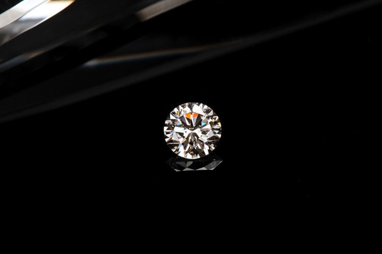 0.5Ct 5mm VVS1 Clear D Color Excellent Loose Moissanite Test Positive WARRANTY Brilliant Round Cut Test Positive