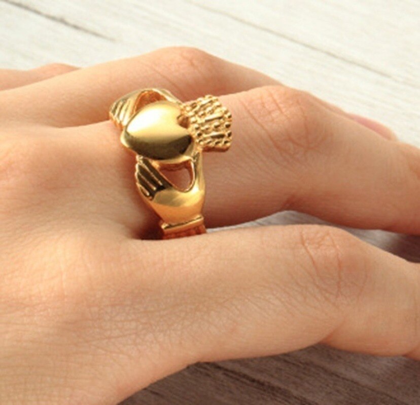 Classic Northern Ireland Style Claddagh Heart Love Ring Glamour Ladies Party Wedding Jewelry