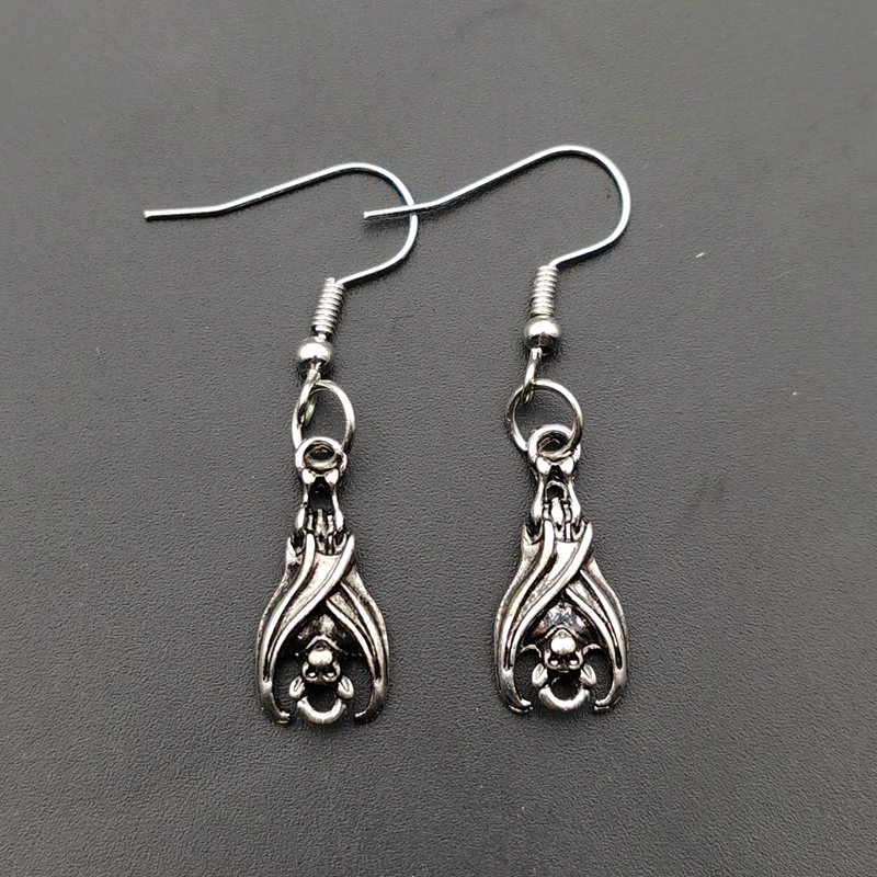 Pendientes de murciélago pequeño gótico Indie, joyería Punk E Girl, Aretes, Aros, estética Grunge, Goblincore, accesorios: Bronze