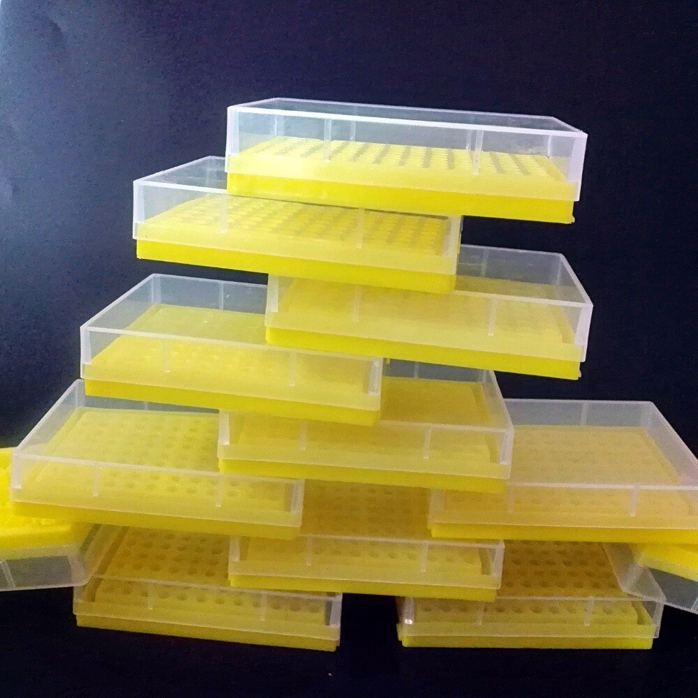 96-- brønds laboratorieplast centrifugerørboks tekstrørstativ , 0.2ml,  med gennemsigtigt låg, pak  of 3 stk.