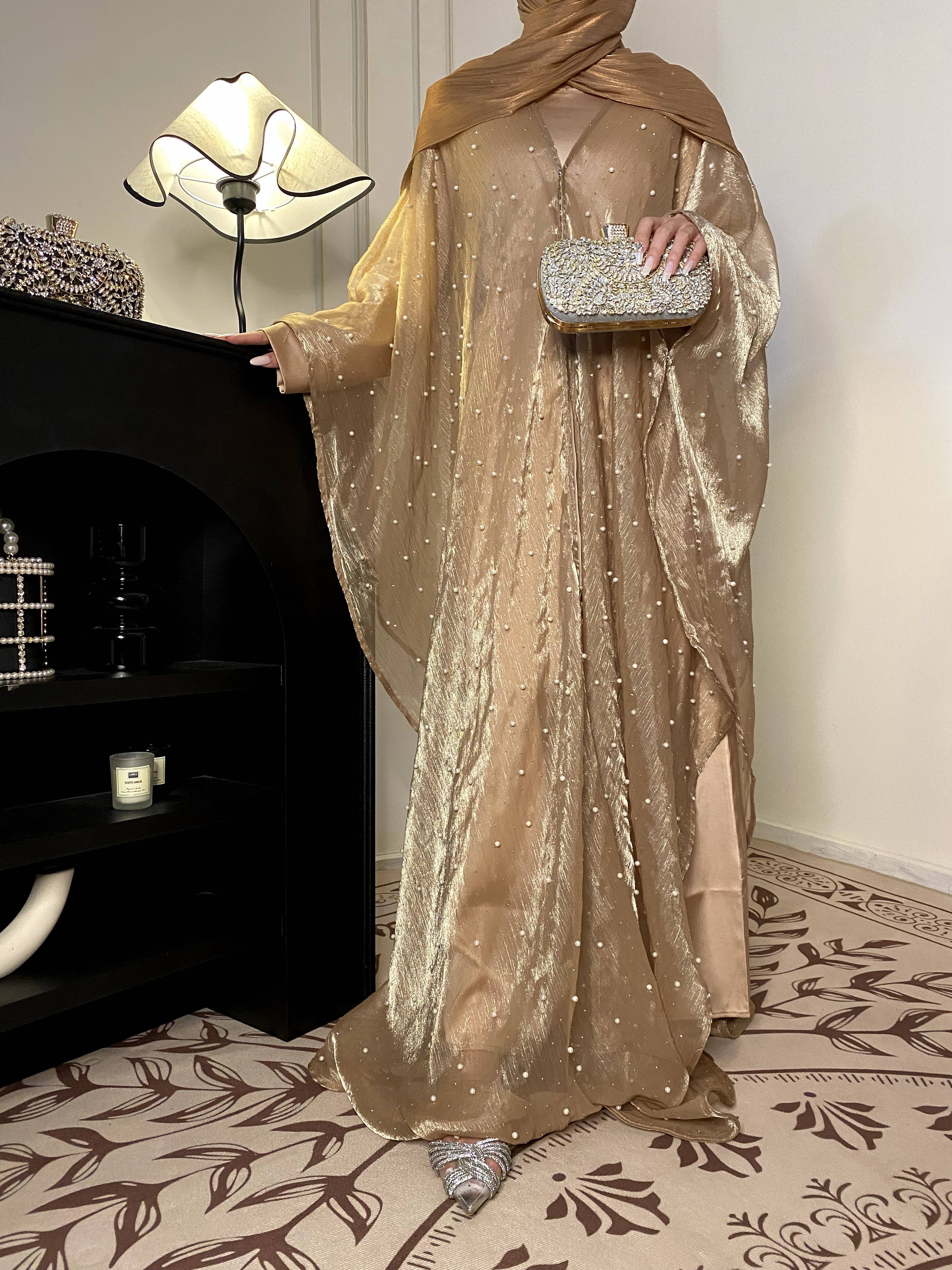 Rajat ylittävä naisten muslimivaatteet abaya yksinkertainen helmi tähtitaivas ulkohameen mekko viitta: S / Kulta-