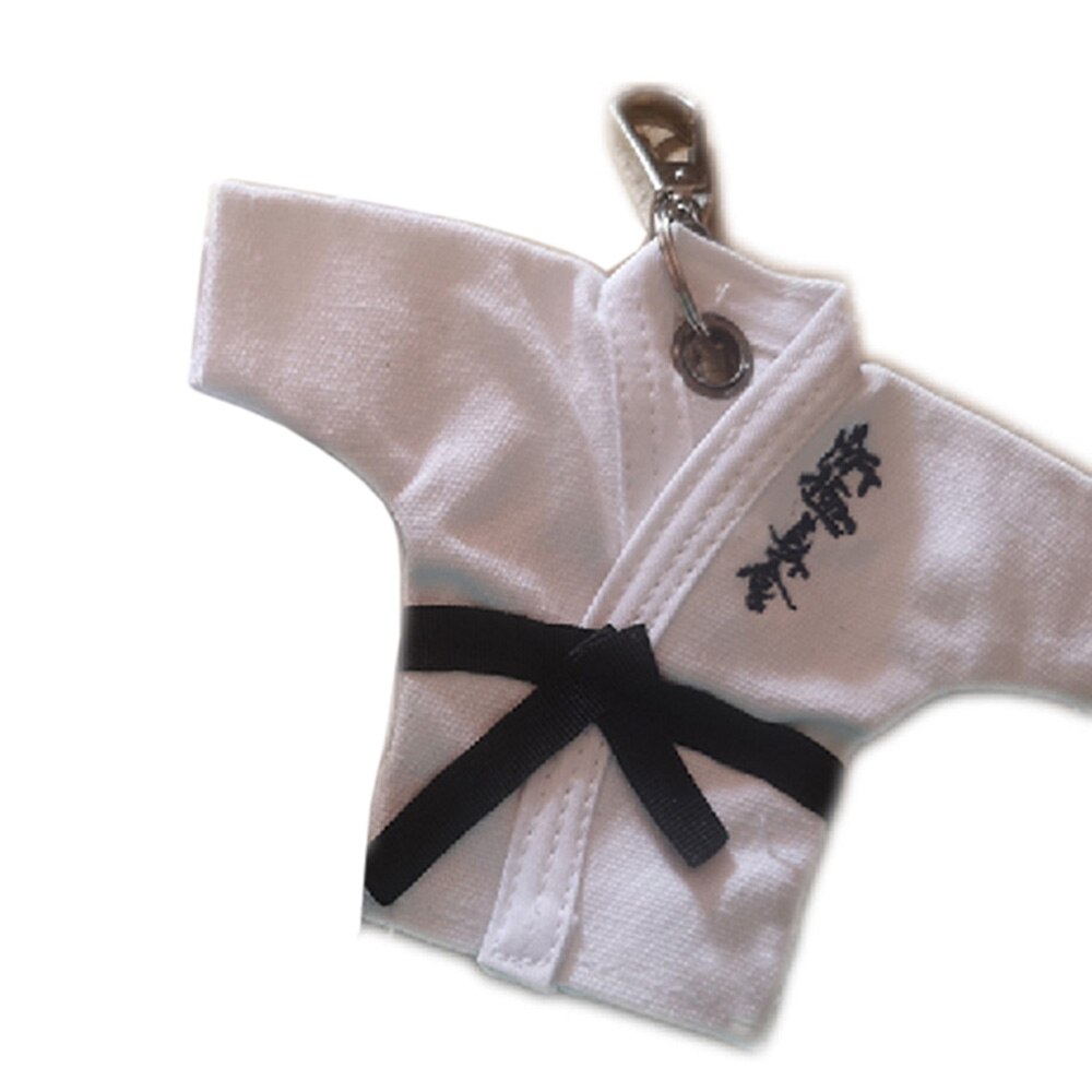 Kyokushin Kai Keychain Shinkyokushin Uniform Kimono Cartoon Pendant Sport Keepsake Key Button Key Ring souvenir Каратэ: Shinkyokushin