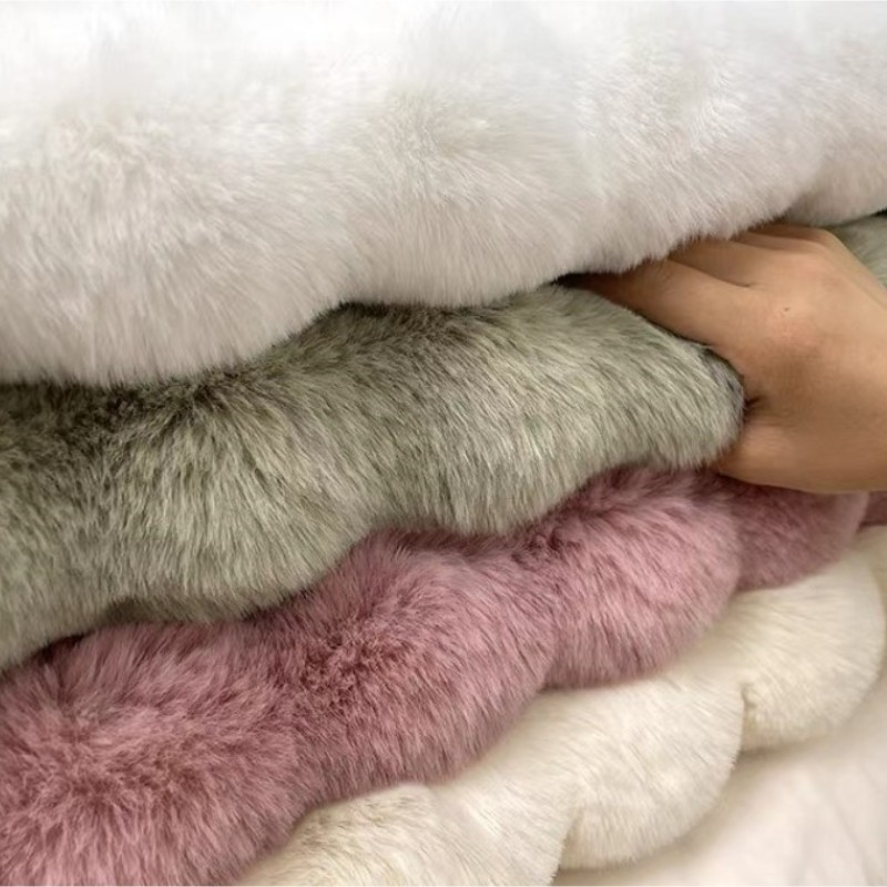Flauschiger Teppich aus Kunstkaninchenfell für Schlafzimmer, Nachttisch, Bodenmatte, luxuriöser Plüsch-Teppich, nordische weiche Anti-Rutsch-Teppiche, Kinderzimmer-Sofa-Dekoration