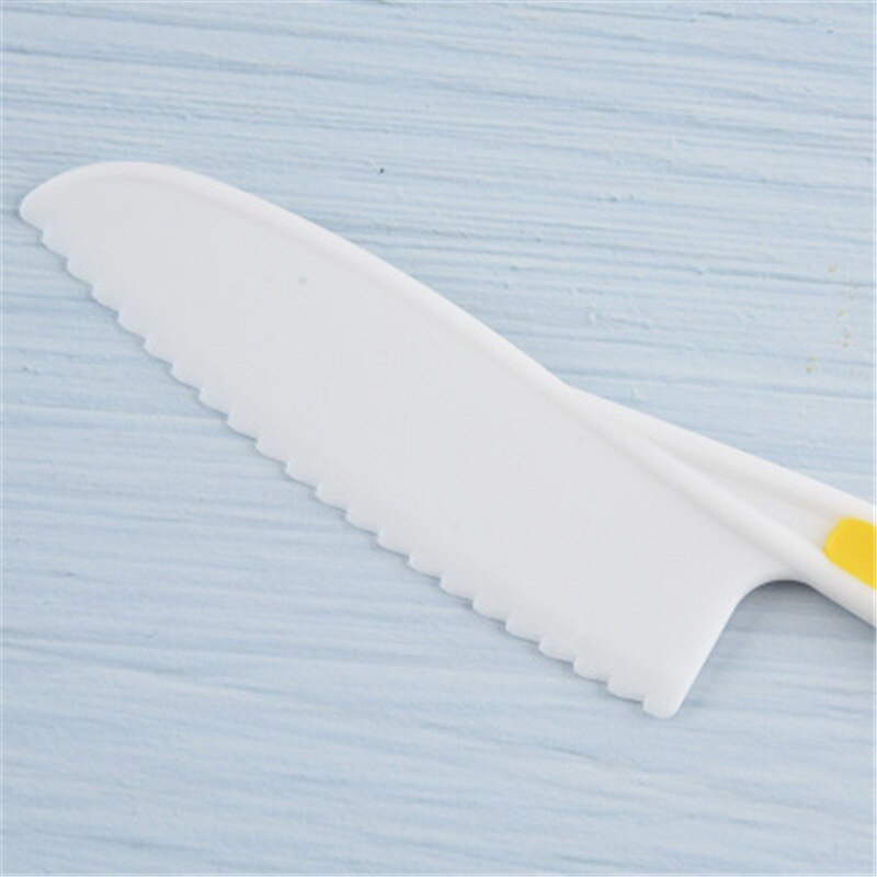 3Pcs Kids Safety Sawtooth Cutter Plastic Fruit Knife Childrens Chef for Bread Lettuce Toddler Cooking Knives Children DIY Tools