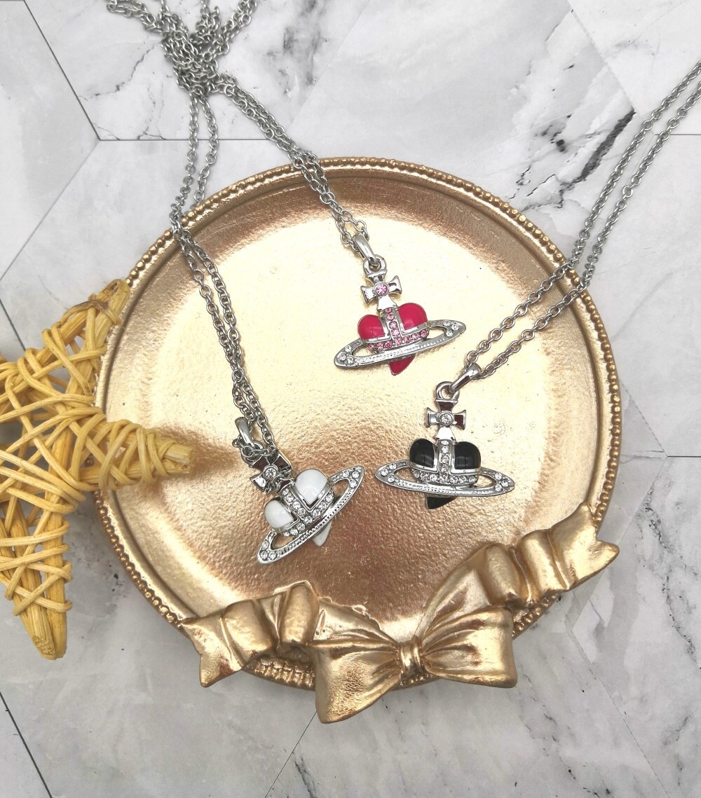 Nuova Personalità Fredda di Cristallo Saturn Collana A Catena Per Le Donne Brillante Zirconia Cuore Pianeta Pendente Della Collana Del Choker Dei Monili del Regalo