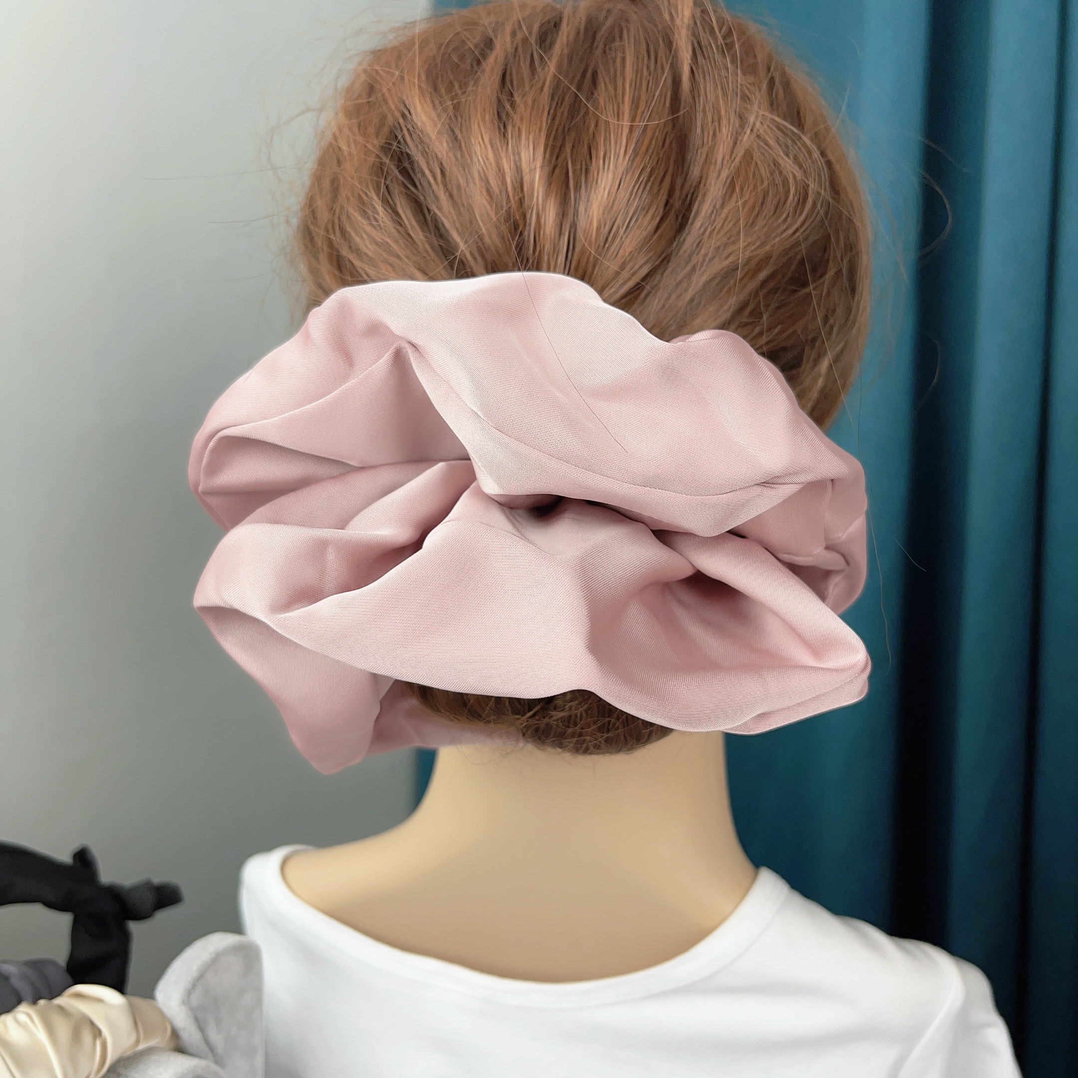 Scrunchies elásticos de seda sólida de gran tamaño para el cabello para mujeres y niñas, coletas de satén grandes, lazos para el cabello, bandas de goma, accesorios para el cabello,
