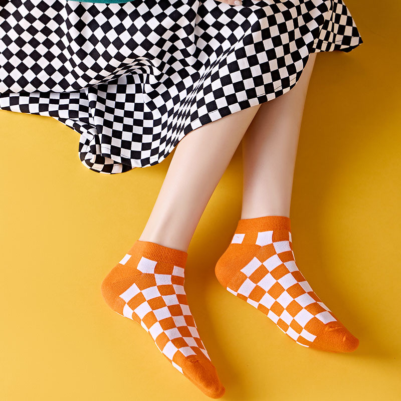 Women Socks Checkboard Harajuku Street Black White Squares Pattern Plaid Novelty Skateboard Funny Cotton Socks For Girl