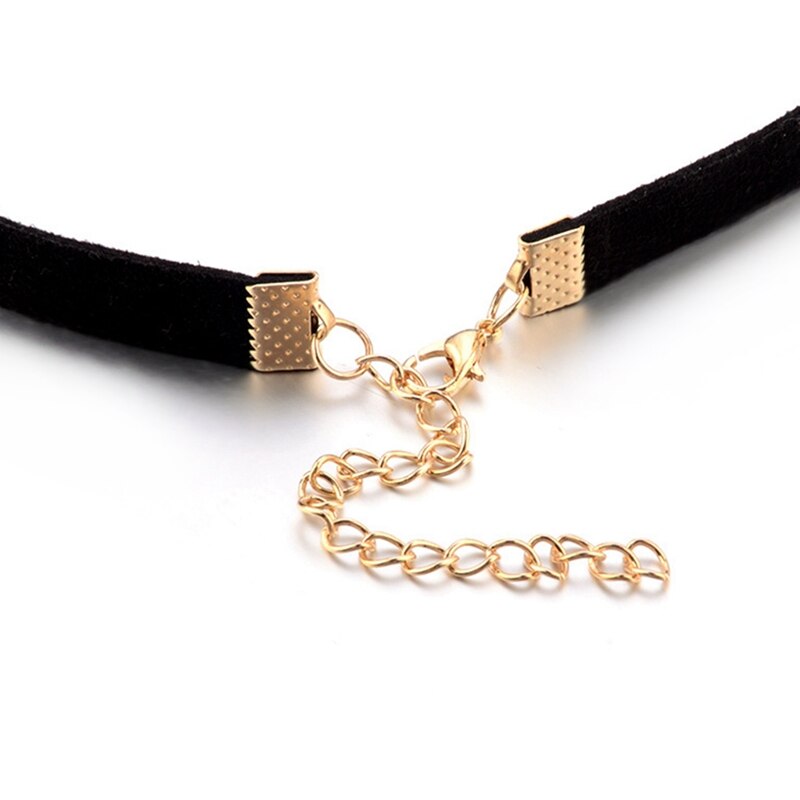Women Choker Necklace Faux Leather Alloy Choker Chain Choker Collar Women's Neck Chain Retro Clavicle Choker