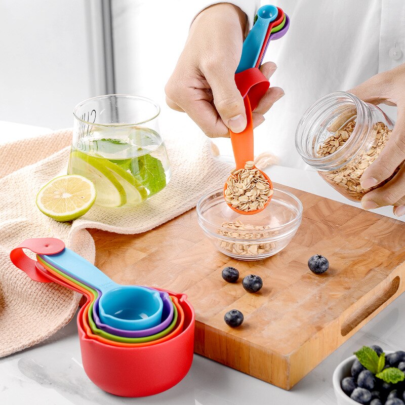 Cucharas medidoras de plástico coloridas, útil cuchara para hornear pasteles de azúcar, herramienta de medición de cocina, suministros para hornear DIY, 10 Uds.