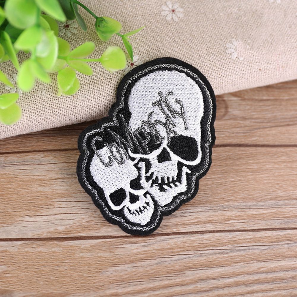 Parches bordados para planchar en la ropa, pegatinas de mochila, parche para coser insignias, con cremallera fresca negra de Calavera, 1 unidad: Cobre