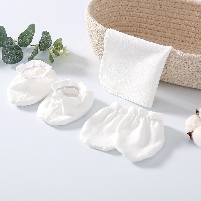 3 Pcs Sets Katoen Pasgeboren Baby Handschoenen Anti Krassen Gezicht Voorkomen Beet Handen Zachte Baby Handdoek Baby Sokken: white