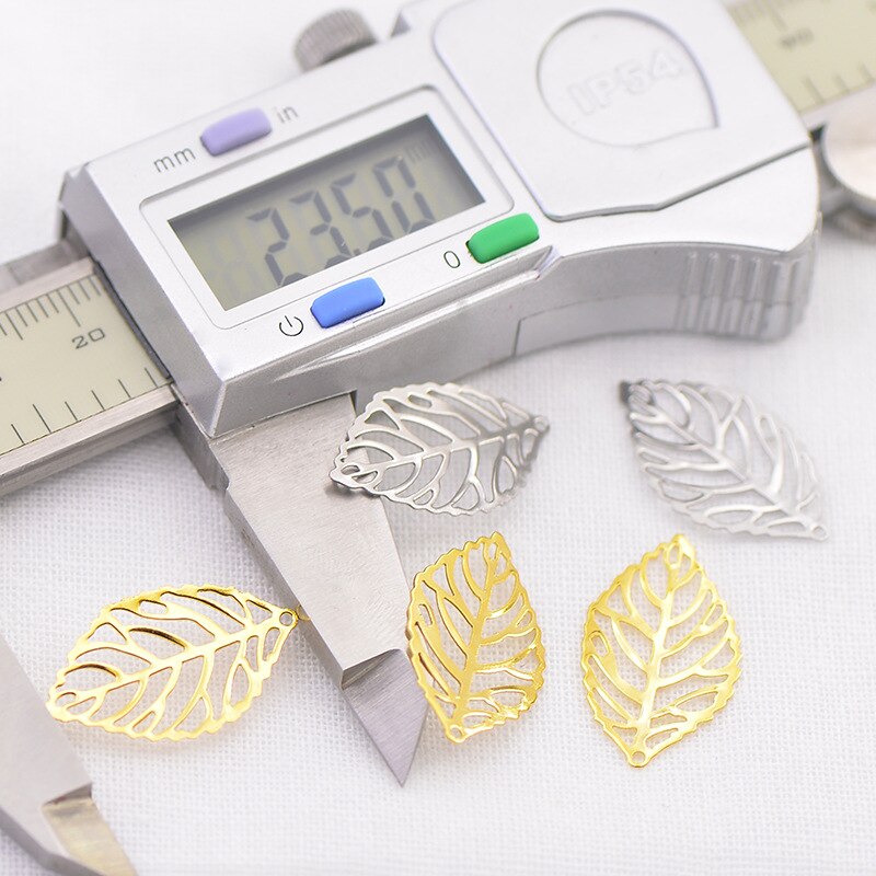 20 stks/partij Goud Zilver Rvs Holle Bladeren Charms Handgemaakte DIY Europese Charme voor Armbanden & Hangers Sieraden Maken
