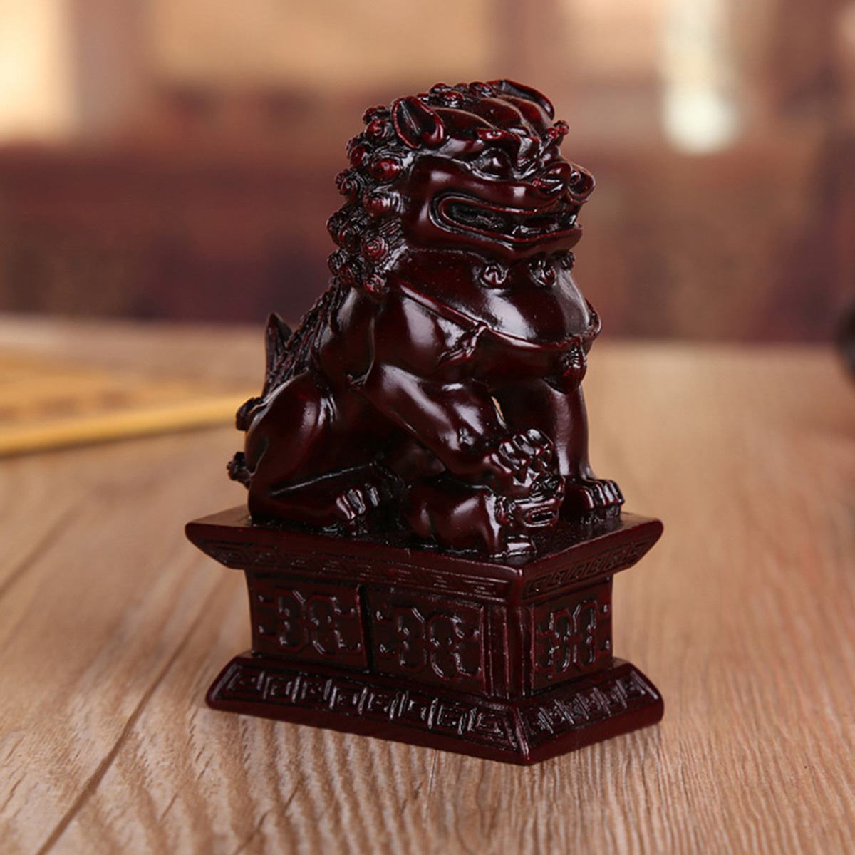 1 Pair Red Chinese Carving Fengshui Lions Resin Fu Foo Dog Guardion Door Lions Statue Beast Statue for Home Sculpture Decoration