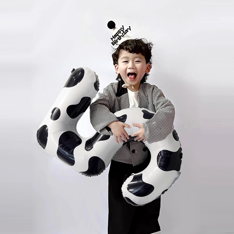 40 cali Krowa Nadruk 1 2 3 4 5 6 7 8 9 0 Cyfrowy balon z numerem Chłopiec Dziewczyna Krowa Farma Stodoła Motyw Dekoracja urodzinowa