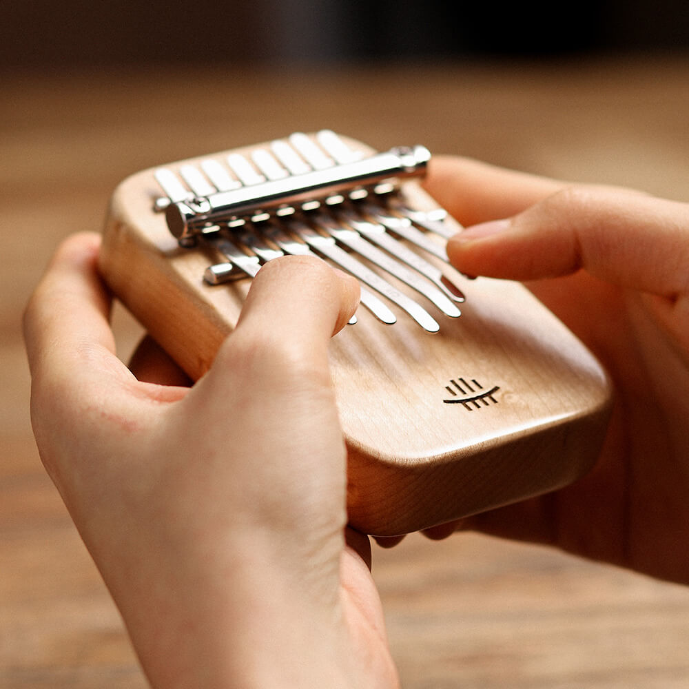 Hluru KM08 mini musical instruments small kalimba maple 8 keys: Maple