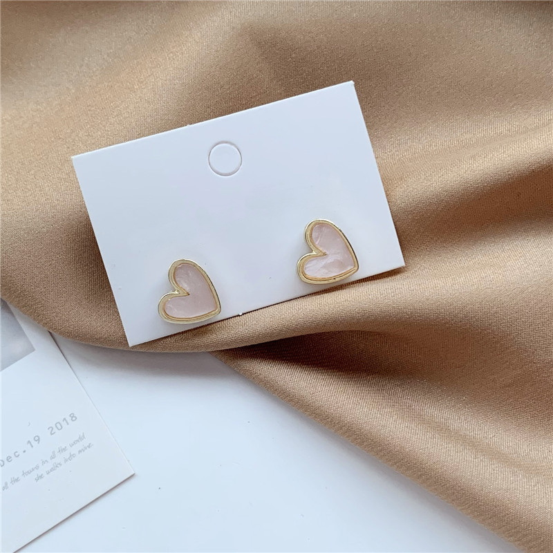 Eenvoudige Imitatie Parel Liefde Hart Oorbellen Voor Vrouwelijke Temperament Stud Oorbellen 2024 Trendy Elegante Mode Bruiloft Sieraden: Puur Goud Kleur
