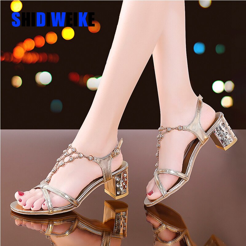 Mulher sandálias 2020 sapatos femininos strass correntes tanga gladiador sandálias de salto quadrado cristal chaussure plus size 41 i153
