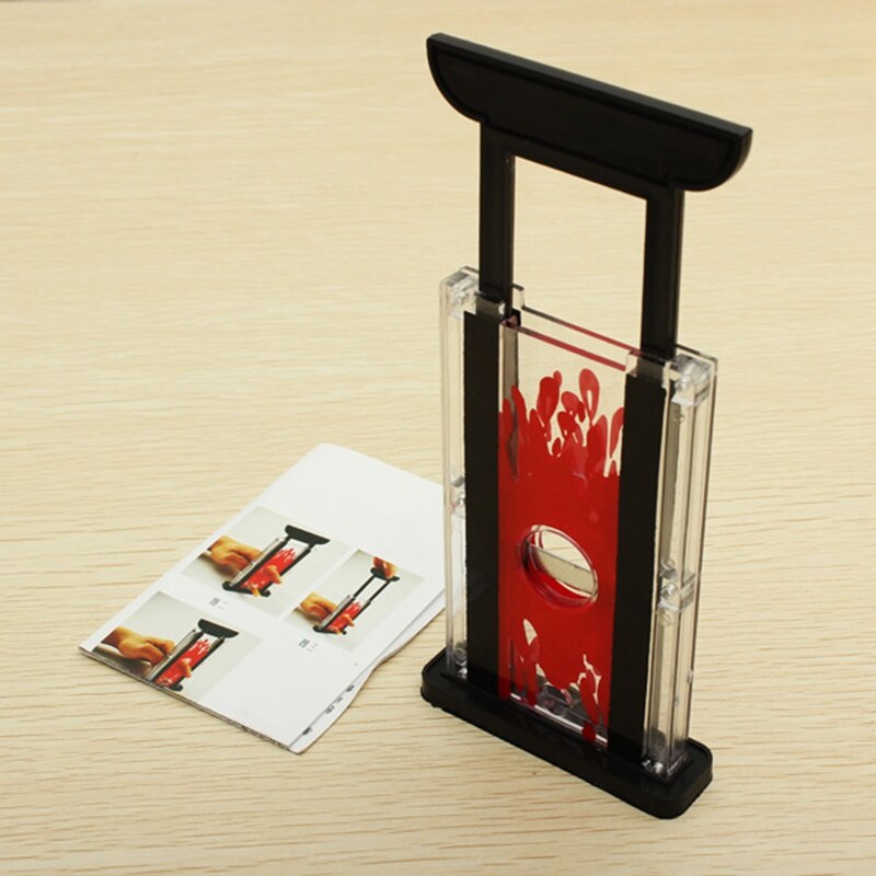 Magic Props Kids Finger Cutter Chopper Guillotine Magic Finger Hay Cutter Tool Tricks Toy Goocheltruc Magic Levert Speelgoed