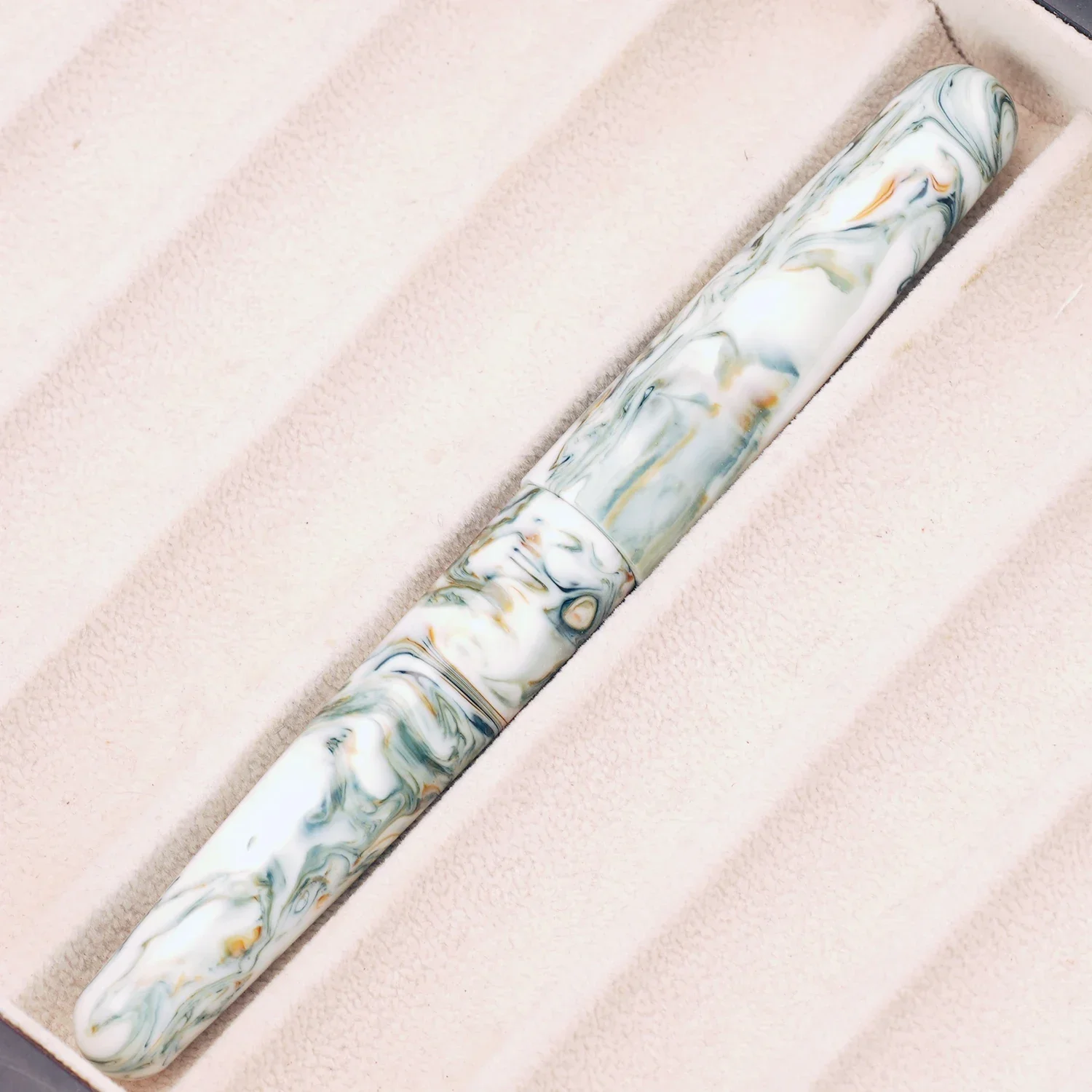Fuliwen 017 Resin Fountain Pen EF/F/M/Blade Nib Big Size Ink Pen Luxury Unique Irregular Patterns Pen for Office Business: Light Grey / B